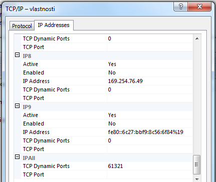 Default value with dynamic port